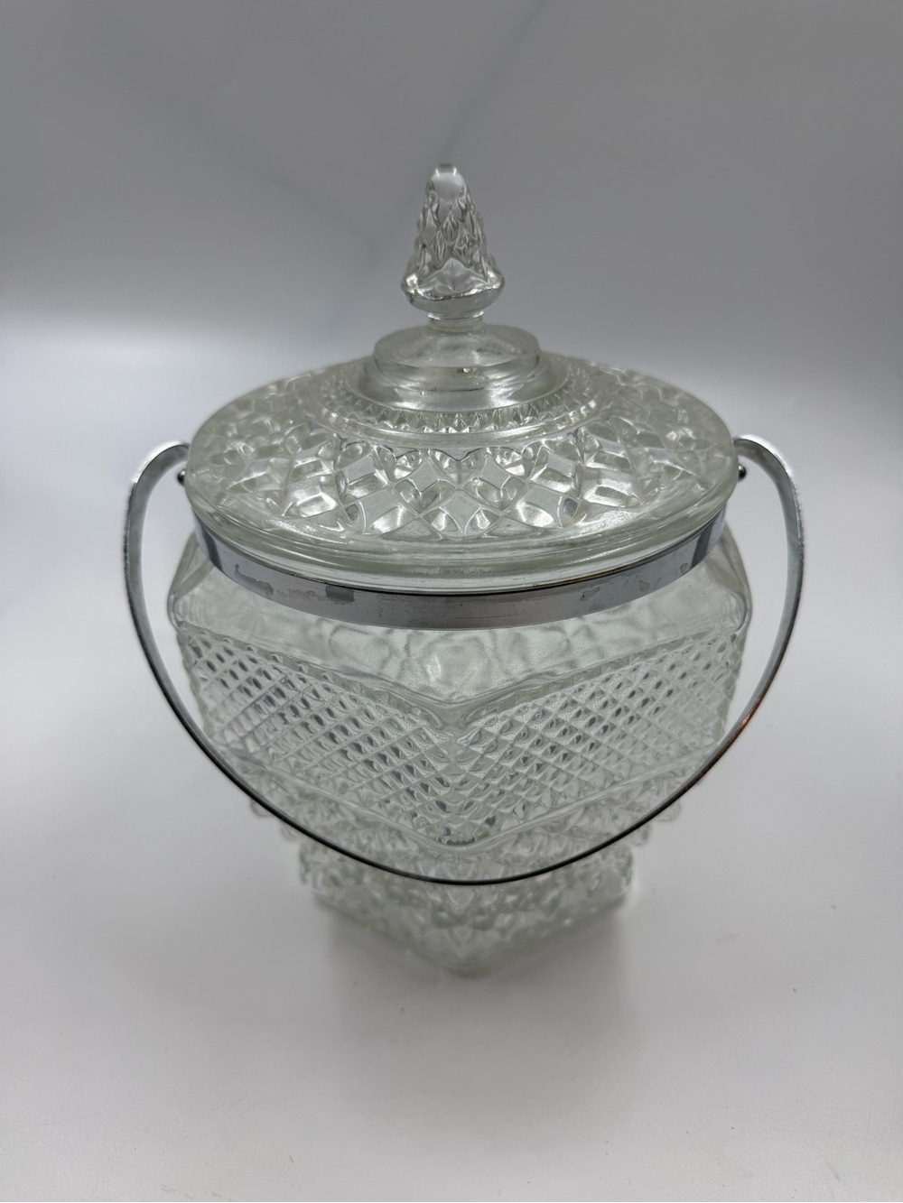 Vintage anchor hocking Wexford ice bucket with lid, handle & tongs